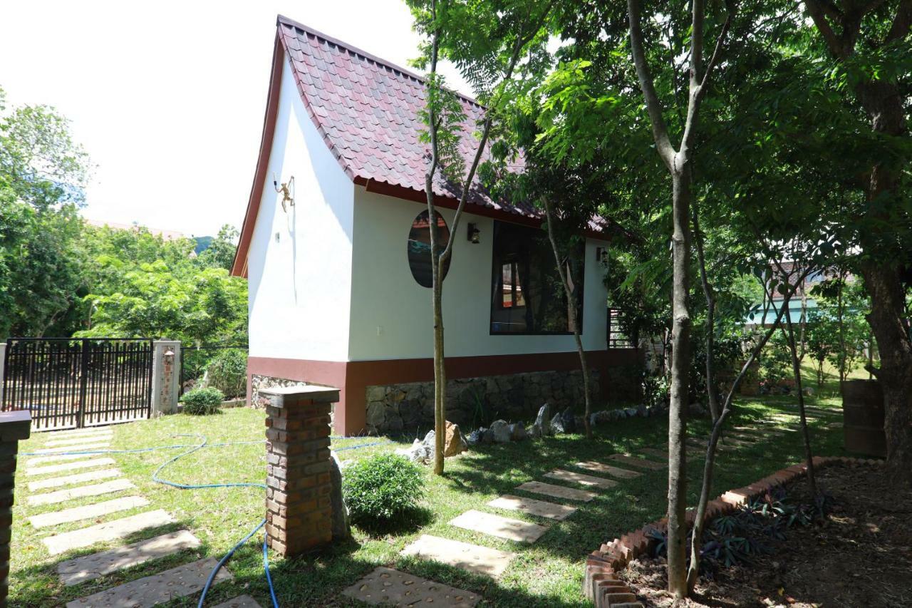 Tropical Valley Homestay - Villas Phong Nha Exterior foto